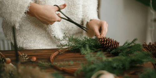 Gemeinsames Adventskranz-binden